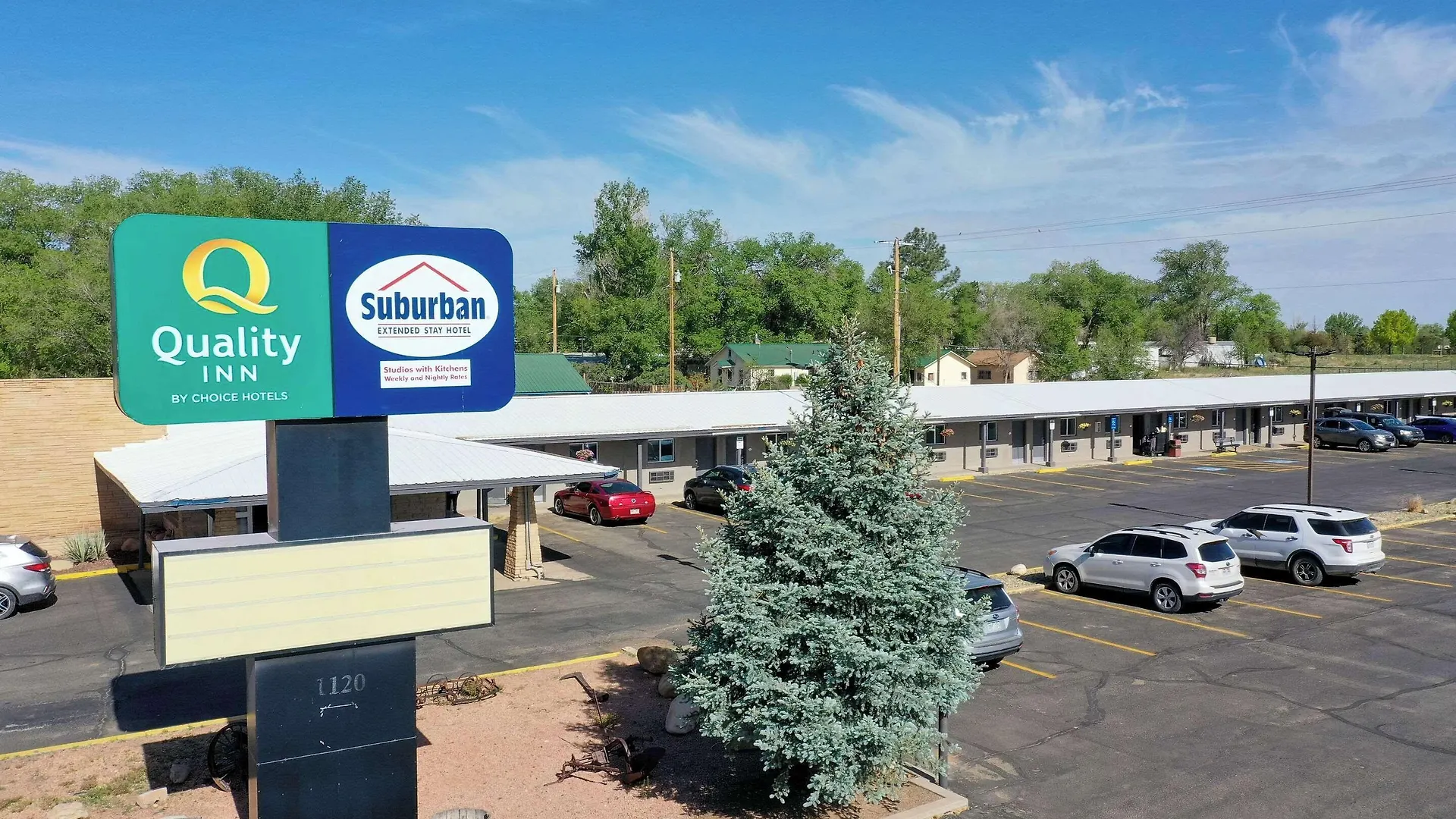 4 Budget-Friendly 2-Star Hotels Near Cortez Center-School of Arts