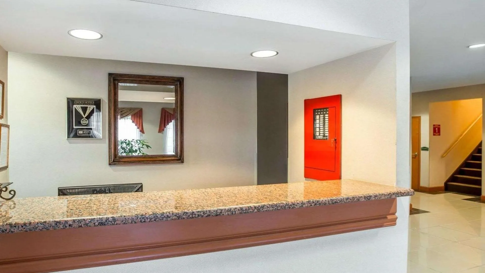4 Family Hotels Close to Academy of Hair Arts and Design, Brunswick
